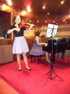 Ship Violinist